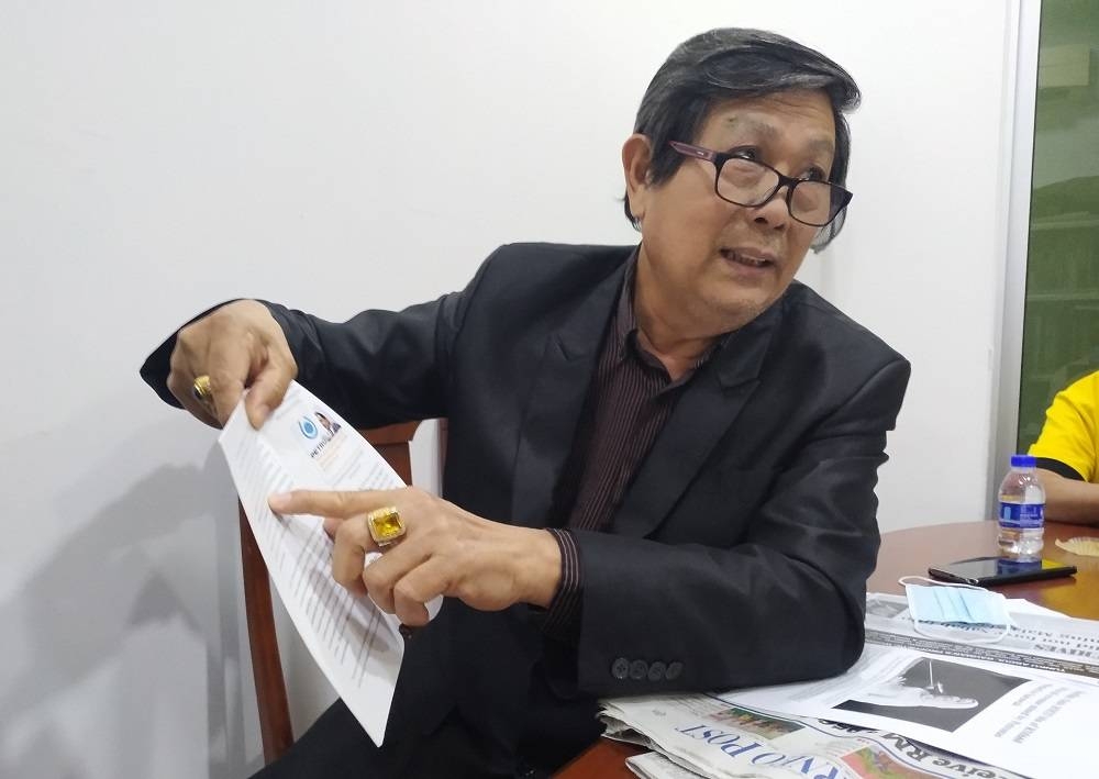 Voon said the state government should come up with a plan to counter the rise in airfares during every election to ensure that Sarawakians working in the peninsula and Singapore can come back and vote. — Picture by Sulok Tawie