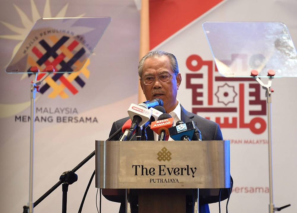 Tan Sri Muhyiddin Yassin suggested an integrated system to manage various public welfare aid. — Picture courtesy of National Recovery Council 