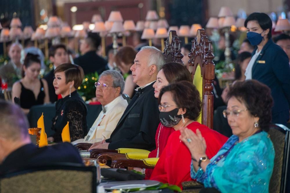 Sultan of Perak, Sultan Nazrin Shah attending the Sunway-Malaysian AIDS Foundation Red Ribbon Gala Dinner 2022 at Sunway Resort in Petaling Jaya October 28, 2022. — Pix by Shafwan Zaidon