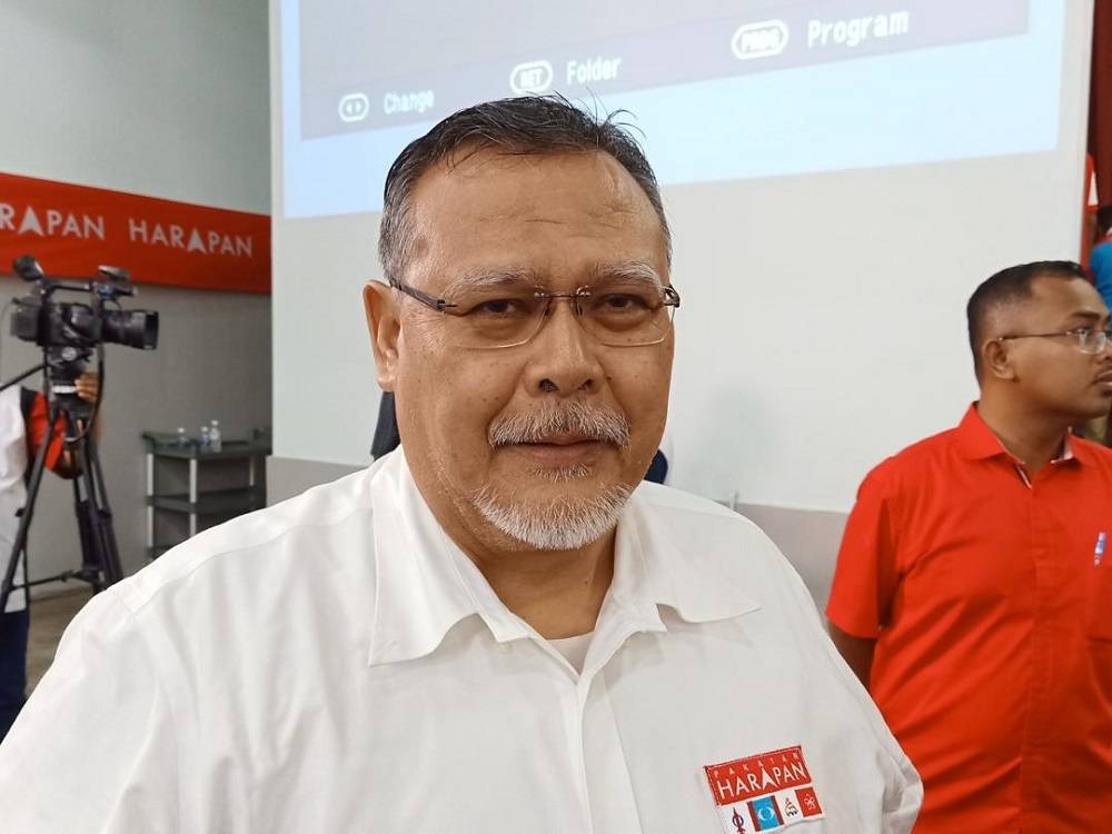 Johor Amanah chief Aminolhuda Hassan said the party’s state leadership expressed its disappointment over the decision to hand over the Tanjung Piai seat to Muda. — Picture by Ben Tan