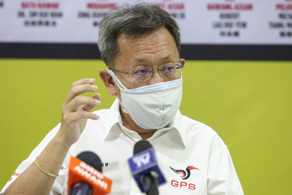 SUPP president Datuk Seri Dr Sim Kui Hian speaks to reporters during a press conference in Kuching December 16, 2021. — Picture by Yusof Mat Isa