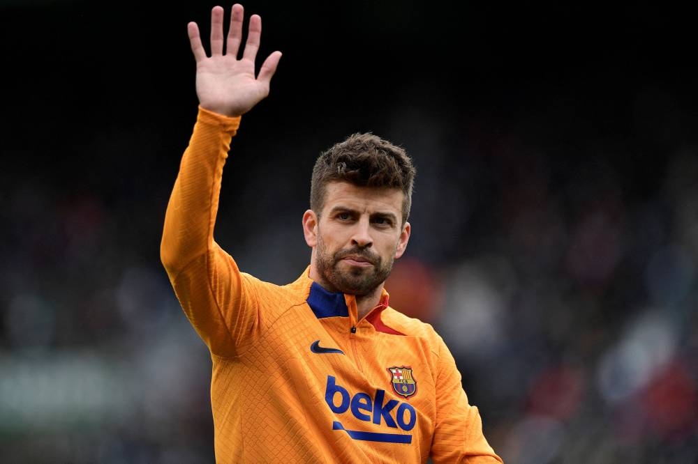 FC Barcelona star Gerard Piqué announces retirement, five months after  split from Shakira