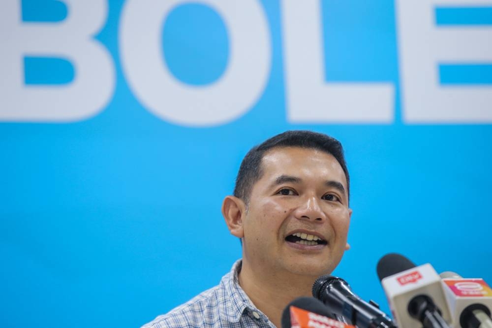 PKR deputy president Rafizi Ramli speaks during a press conference at the PKR headquarters in Petaling Jaya November 3, 2022. — Picture by Ahmad Zamzahuri