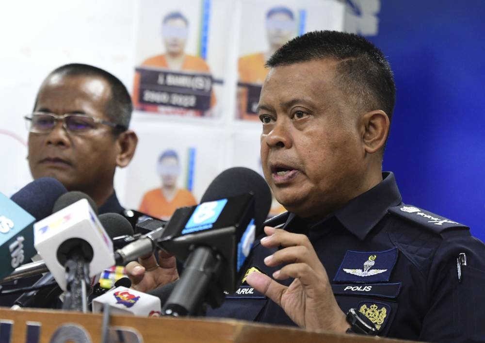 Johor police chief Datuk Kamarul Zaman Mamat said the contingent expressed its appreciation to all political parties involved in yesterday’s nomination process in Johor. — Bernama pic