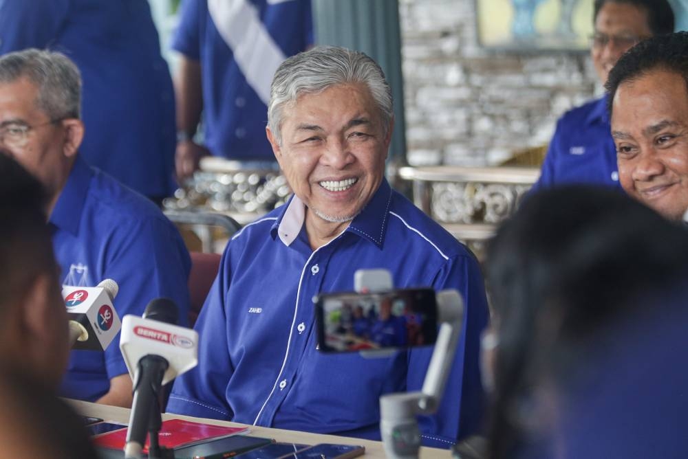 On his Facebook page, the BN chairman and Umno president insisted only his coalition could secure Malaysia’s stability and prosperity. — Picture By Farhan Najib