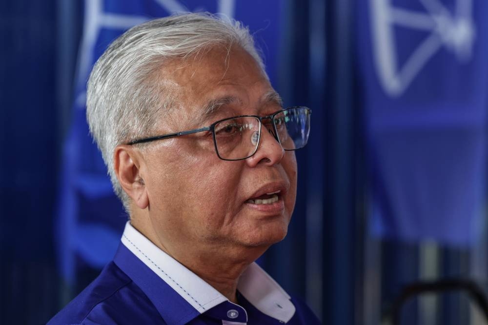 Caretaker Prime Minister Datuk Seri Ismail Sabri Yaakob speaks at a press conference after attending a programme with residents in Kampung Batu Papan, Bera November 13, 2022. — Bernama pic