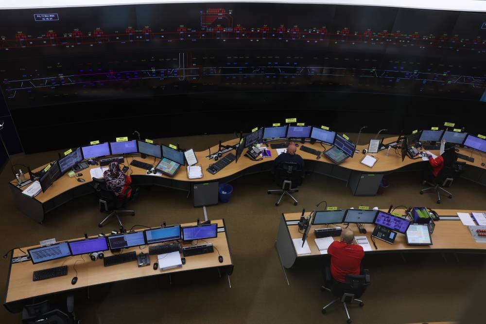 The Kelana Jaya LRT service control room which operates 24 hours a day to identify components suspected of causing problems to the Automatic Train Control System (ATC) to speed up the overhaul process of the automatic driving system, at the Subang Valley Rapid Rail Complex, Petaling Jaya, November 11, 2022. — Bernama pic