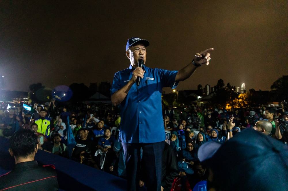 Perikatan Nasional chairman Tan Sri Muhyiddin Yassin speaks during a rally in Taman Keramat, Gombak November 14, 2022. — Picture by Firdaus Latif