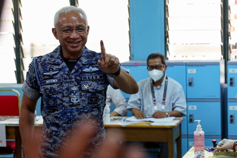 Defence Force Chief Satisfied With Progress Of Early Voting | Malay Mail