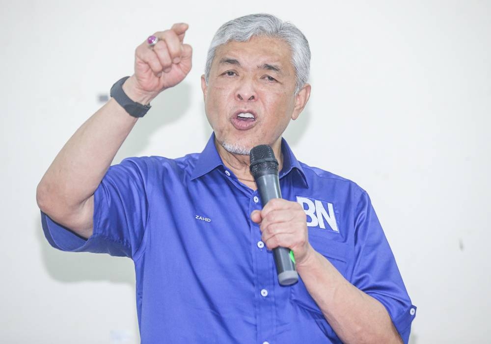 Barisan Nasional (BN) chairman and Umno president Datuk Seri Ahmad Zahid Hamidi urged voters in Bagan Datuk to remember the projects that were cancelled when the coalition wasn’t in power. — Picture by Farhan Najib