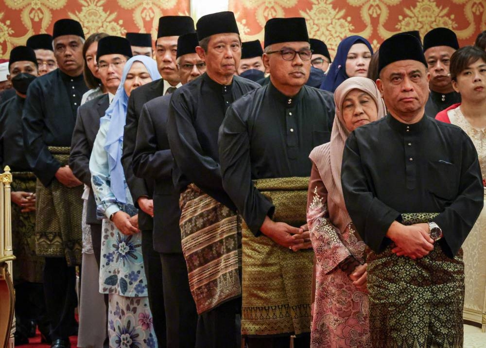 Perak's new exco line-up consists of seven PH and three BN members. — Bernama pic