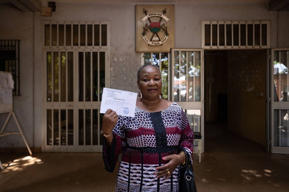 In Burkina Faso, the unemployed, students, customary chiefs, ministers have been involved for several weeks as Volunteers for the Defence of the Homeland (VDP), civilians brought to assist the army in its fight against the jihadists. — AFP pic