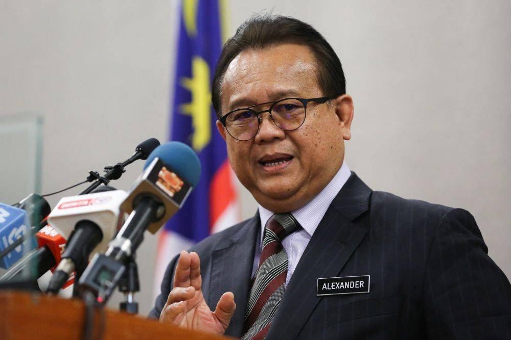 GPS secretary-general Datuk Seri Alexander Nanta Linggi said there have not been many Sarawakian representatives in the Cabinet.. — Picture by Yusof Mat Isa