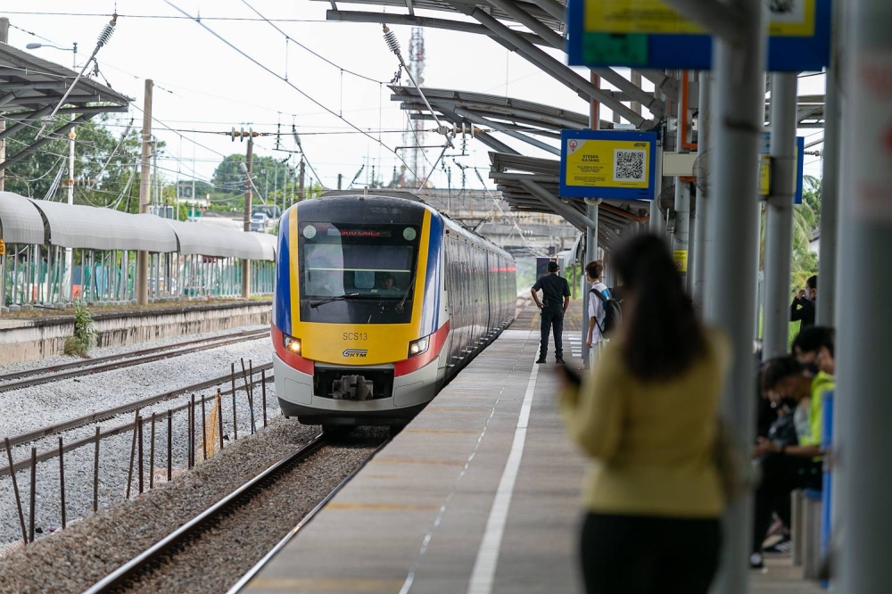 KTMB said the free rides on Saturday and Sunday were for the KTM Commuter Klang Valley Sector and KTM Commuter Northern Sector. — Picture by Devan Manuel