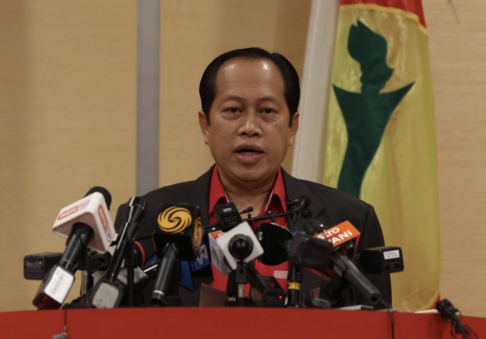 Umno secretary-general Datuk Seri Ahmad Maslan said the reason for the postponement was due to a high number of Umno members having planned their year-end holidays during the school holiday period. — Bernama pic 