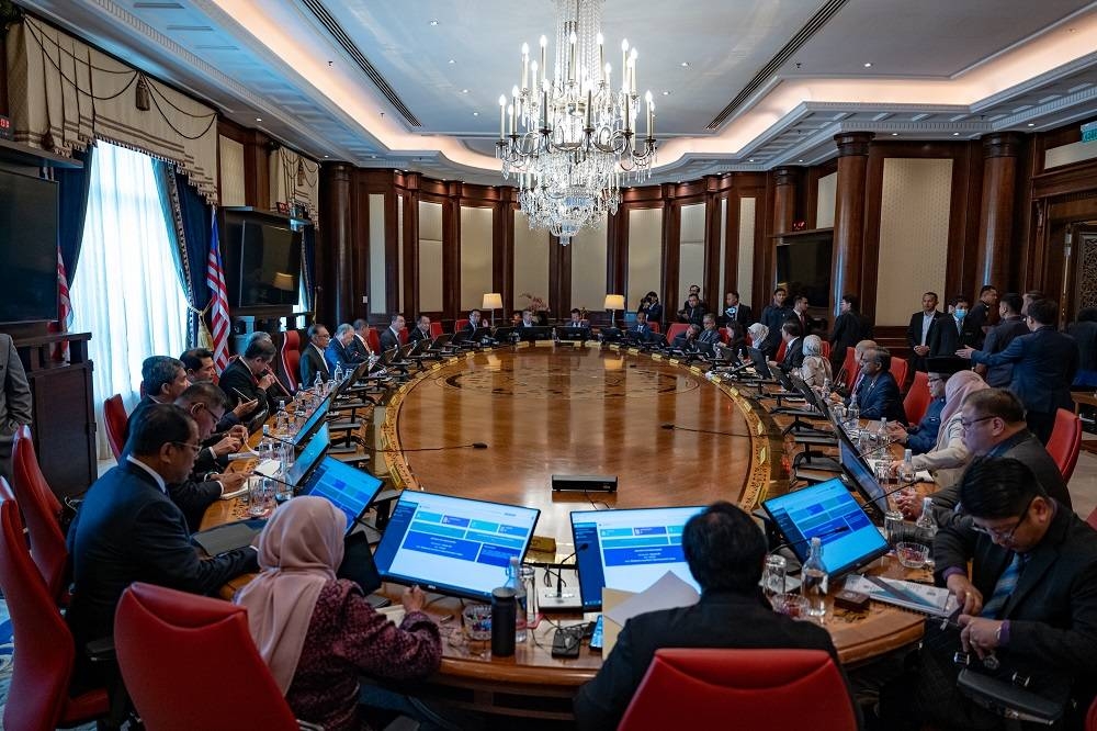 Prime Minister Datuk Seri Anwar Ibrahim chairs a special Cabinet meeting at the prime minister’s office in Putrajaya December 5, 2022. — Picture courtesy of Afiq Hambali/Prime Minister’s Office of Malaysia