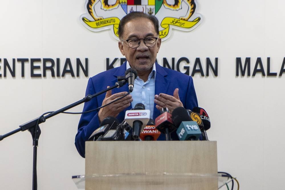 Anwar Ibrahim appointed 28 ministers to his new unity government on December 3, 2022. — Picture Shafwan Zaidon