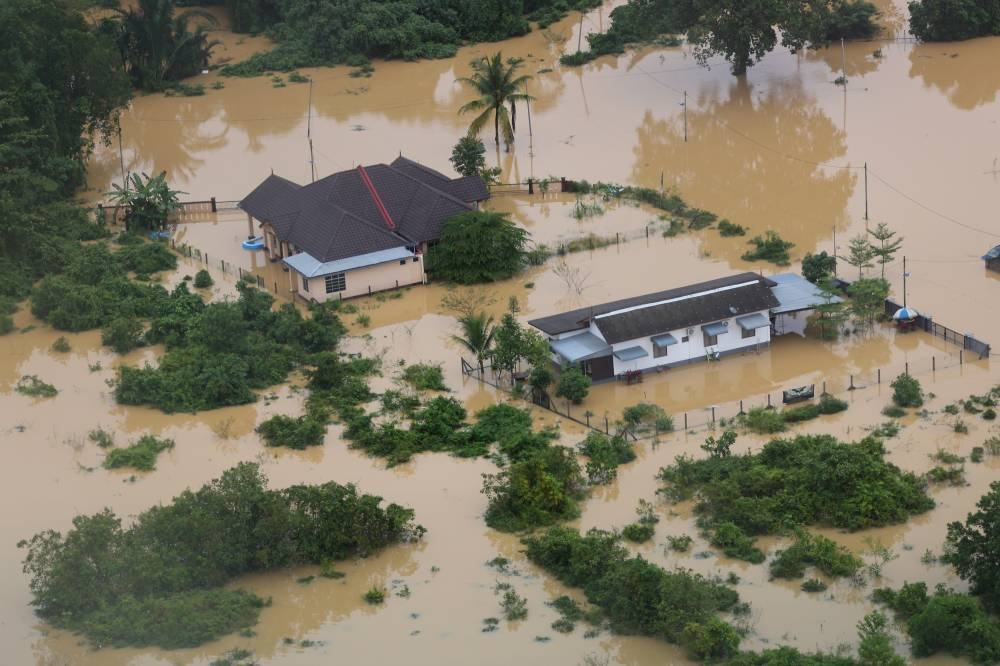 An aerial survey of the flood situation around Besut, Hulu Terengganu and Setiu, December 20, 2022. — Bernama pic 