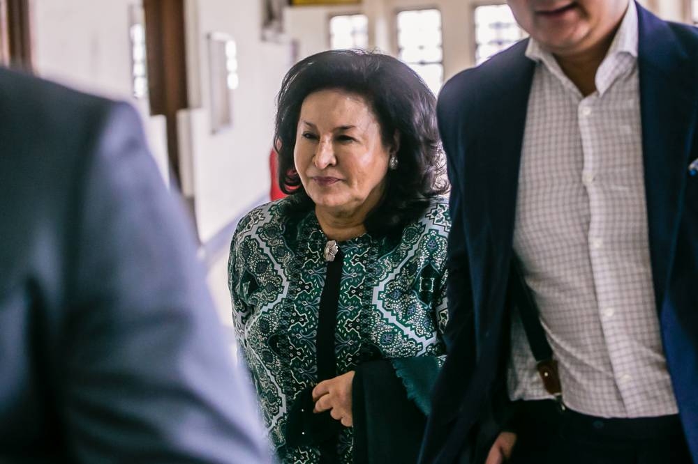 Datin Seri Rosmah Mansor pictured leaving the Kuala Lumpur Court Complex, December 22, 2022. — Picture by Hari Anggara