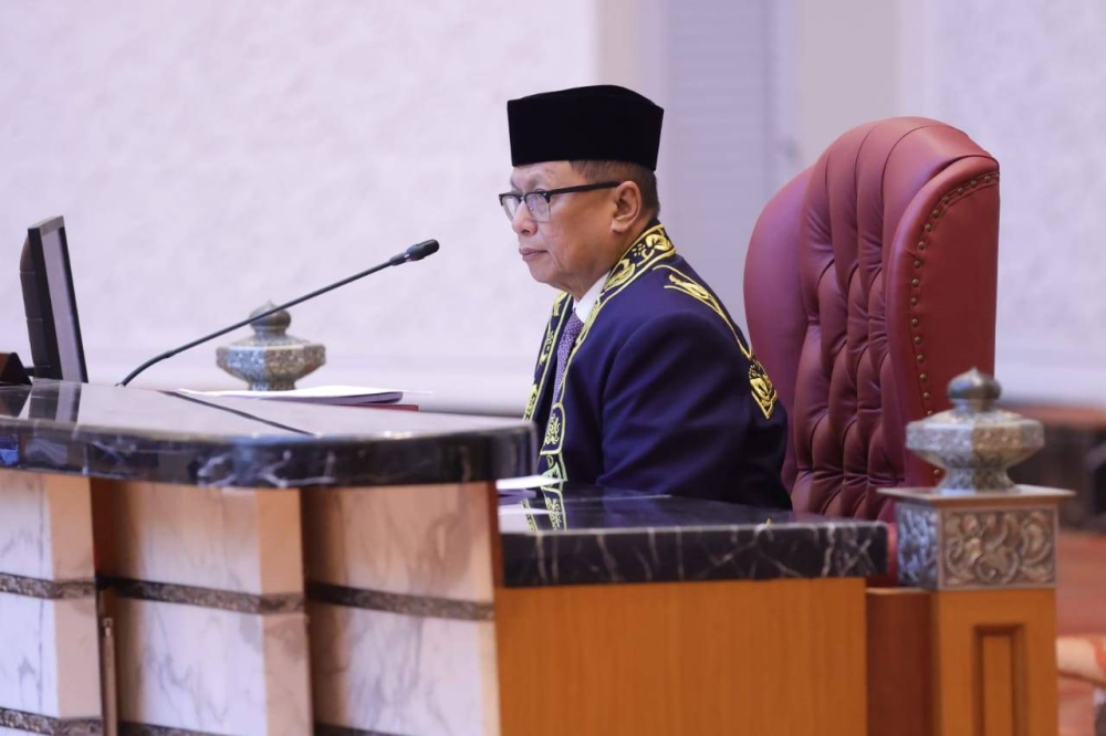 Datuk Mohd Puad Zarkashi (pic) said that it was evident through Thomas’ insistence that the Malaysian Anti-Corruption Commission (MACC) prosecute Shahrir even though the investigation papers (IPs) on the case were incomplete. — Picture courtesy of Johor Mentri Besar’s office