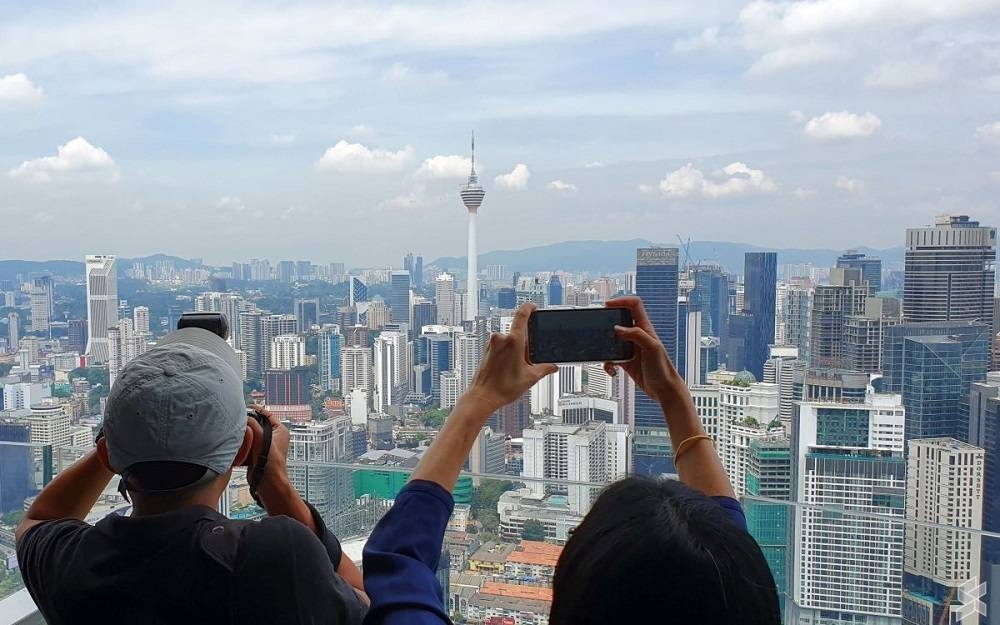 Telekom Malaysia has said last week that it has decided not to renew the Menara KL concession in October 2021 and has informed the government of its decision. — SoyaCincau pic