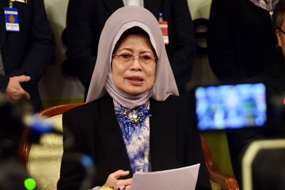 Sarawak Minister of Women, Childhood and Community Wellbeing Development Datuk Seri Fatimah Abdullah said the issue of stateless children must be dealt with immediately. — Borneo Post Online pic