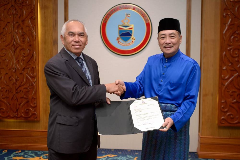 Report: Hajiji appoints two loyal Sabah assemblymen from Umno and DAP ...