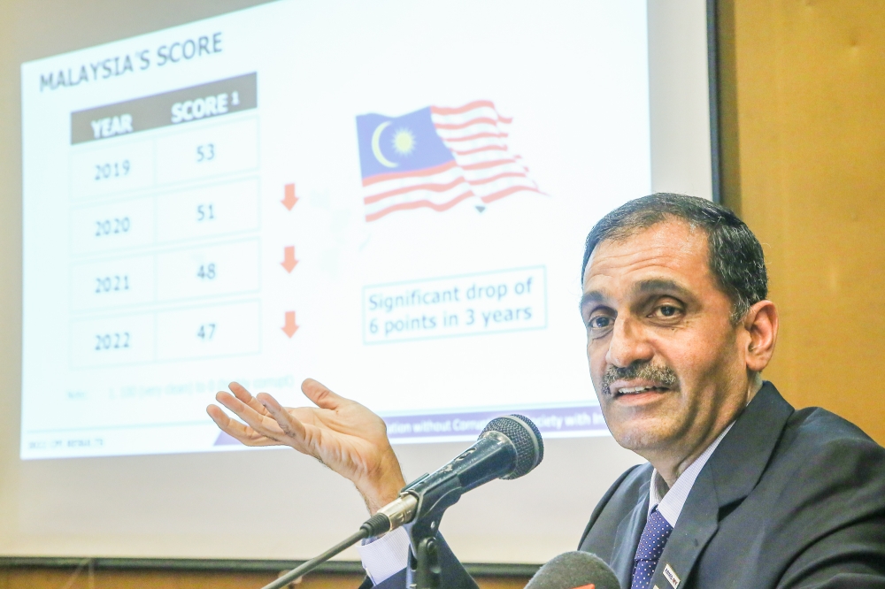 Transparency International Malaysia president Muhammad Mohan speaks during a press conference at the Royal Selangor Club in Kuala Lumpur January 31, 2023. — Picture by Yusof Mat Isa 