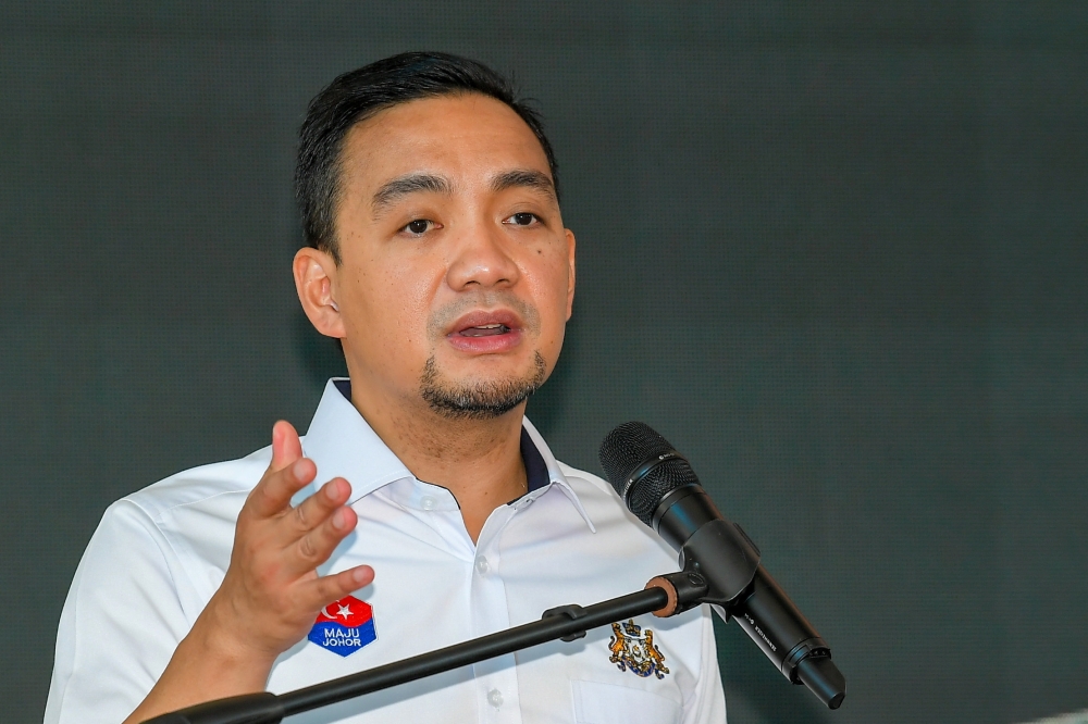 Johor Menteri Besar Datuk Onn Hafiz Ghazi said this is because 2023 is a most challenging year not only for the local economy and the people but also globally. — Bernama pic