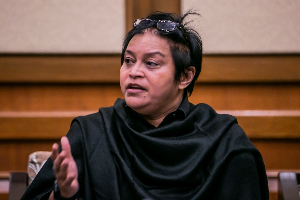 Minister in the Prime Minister's Department (Law and Institutional Reform) Datuk Seri Azalina Othman Said said the government is only expected to table in June the proposed amendment to enable foreign-born children of Malaysian mothers to automatically gain citizenship. — Picture by Hari Anggara