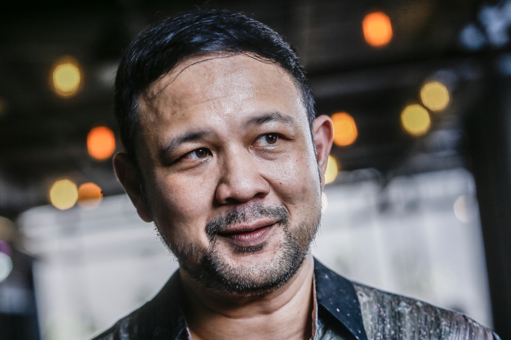 ALIFE president Rizal Kamal attends a town hall meeting of the Communications and Digital Ministry with concert organisers and arts groups at the Publika in Kuala Lumpur on March 16, 2023. — Picture by Hari Anggara