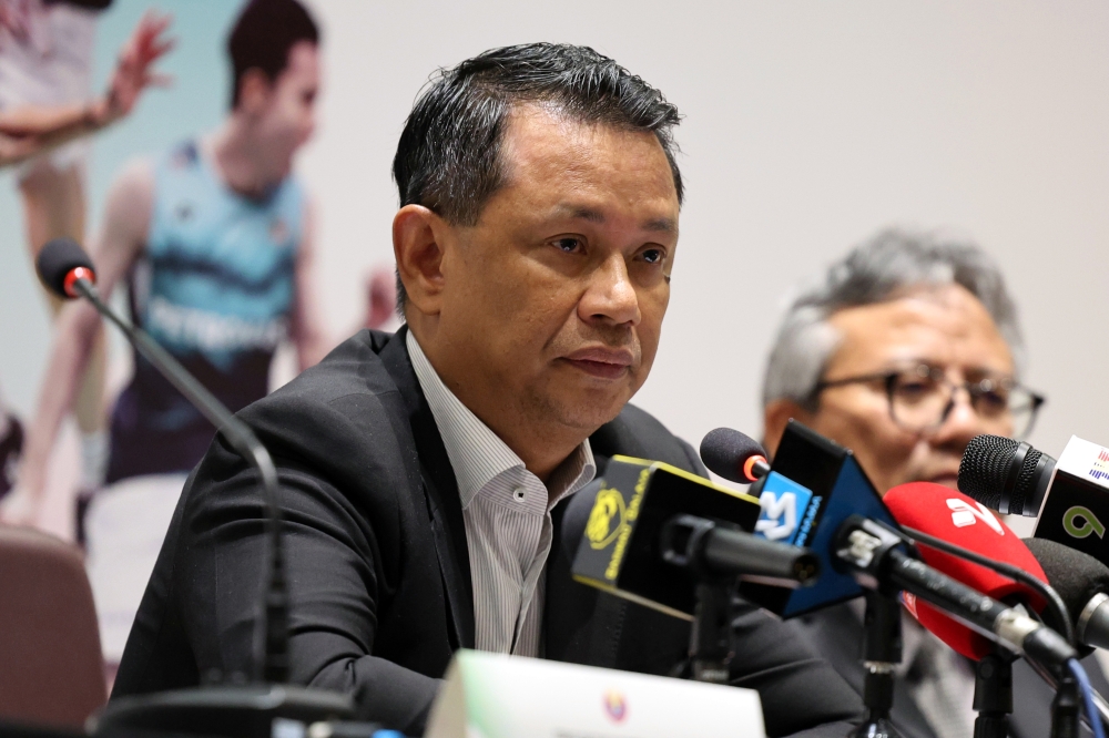 President of Badminton Association of Malaysia (BAM) Tan Sri Mohamad Norza Zakaria in a press conference at Petronas Akedemi Badminton Malaysia in Kuala Lumpur April 17, 2023. — Bernama pic