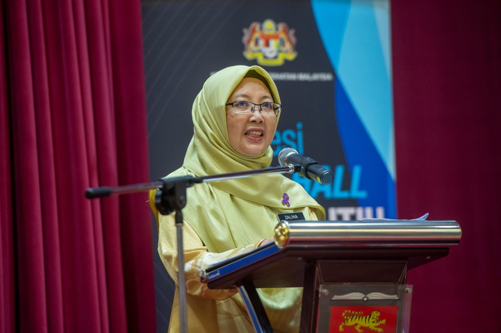 Health Minister Dr Zaliha Mustafa said people should also avoid strenuous activities to prevent illness during the current weather conditions. — Picture by Shafwan Zaidon