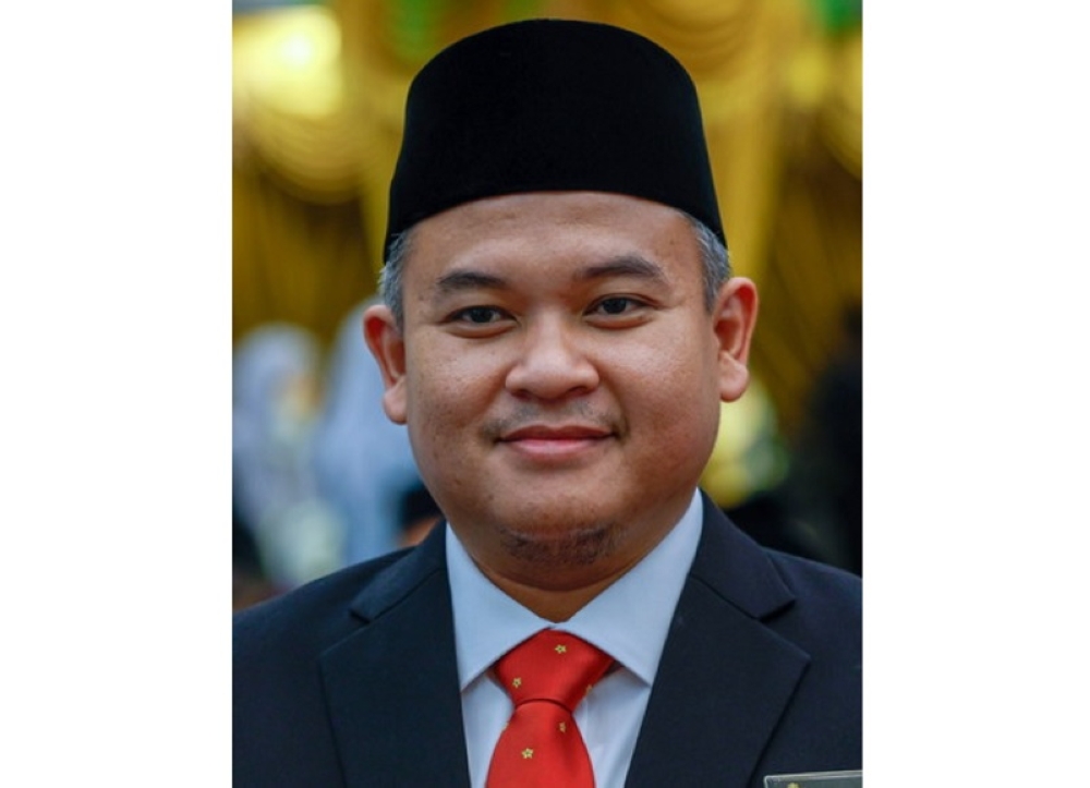 Senior Exco member in charge of housing Datuk Rais Yasin said the Melaka Housing Board took action against these tenants based on its monitoring after the Krubong PPR was accorded the Rent To Own status in August 2022. — Bernama pic