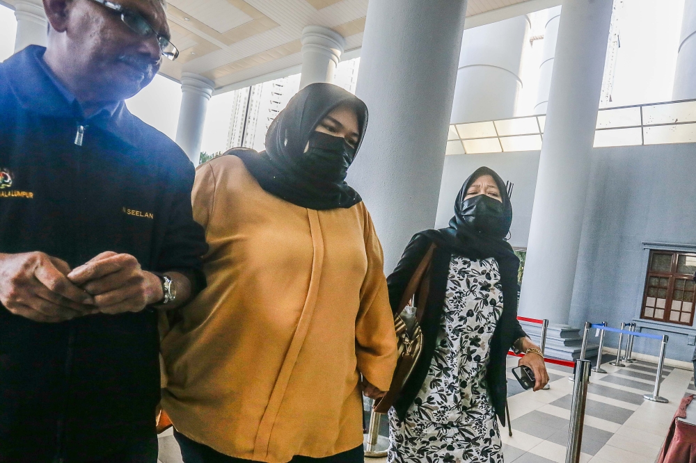 The trial Sessions Court judge was reported to have said that he found no reason to allow the application for a stay of execution of the sentence since Siti Bainun Ahd Razali failed to provide a valid reason to support her application for stay of execution. — Picture by Sayuti Zainudin