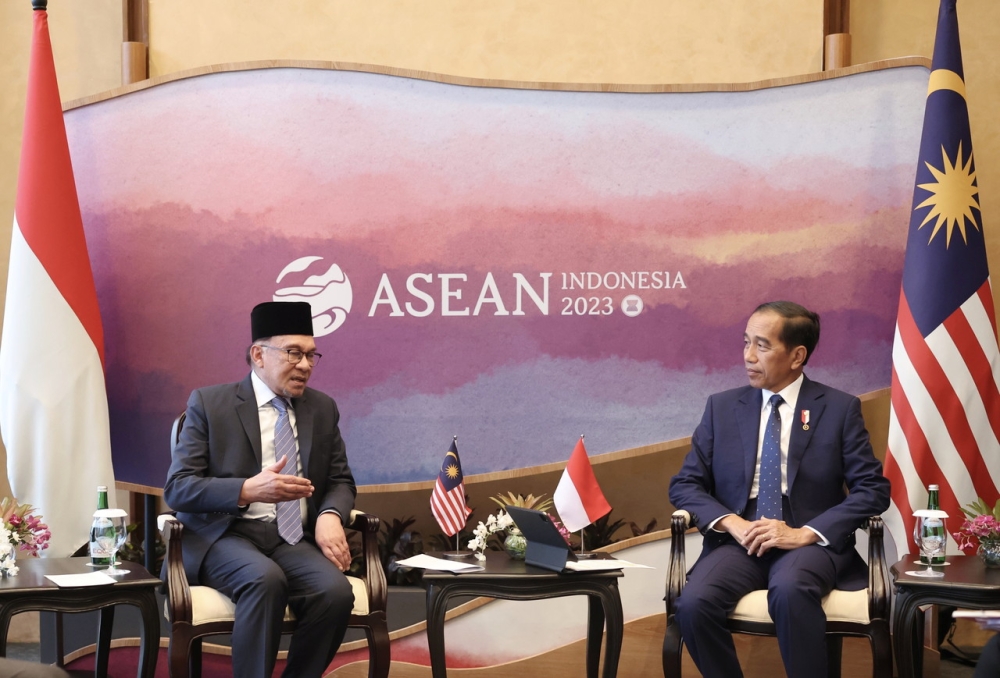 Prime Minister Datuk Seri Anwar Ibrahim (left) holding a bilateral meeting with Indonesian President Joko Widodo during the 42nd Asean Summit 2023, in Labuan Bajo, Indonesia, May 9, 2023. — Bernama pic