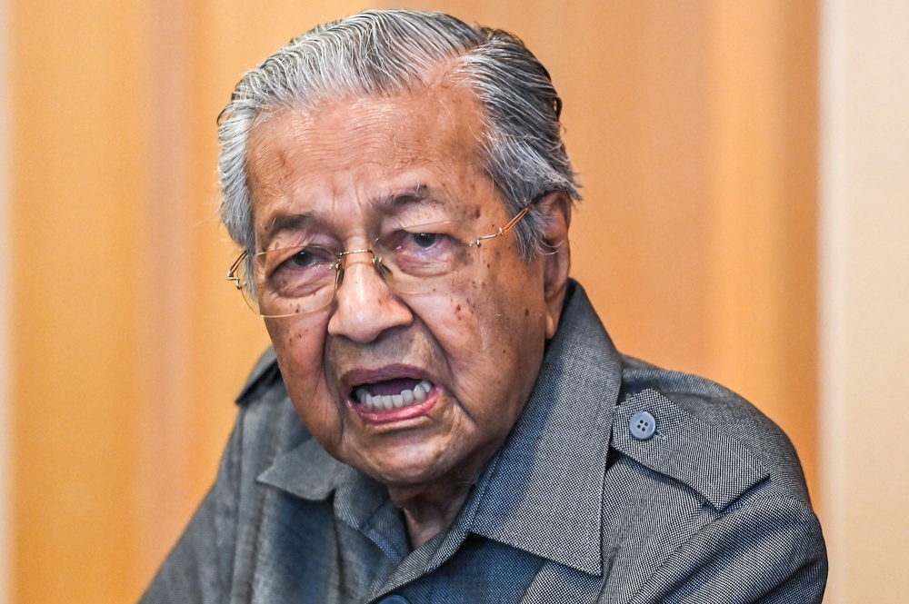 news-malaysia-2023-05-12-dr-mahathir-says-no-money-to-bankroll-pas