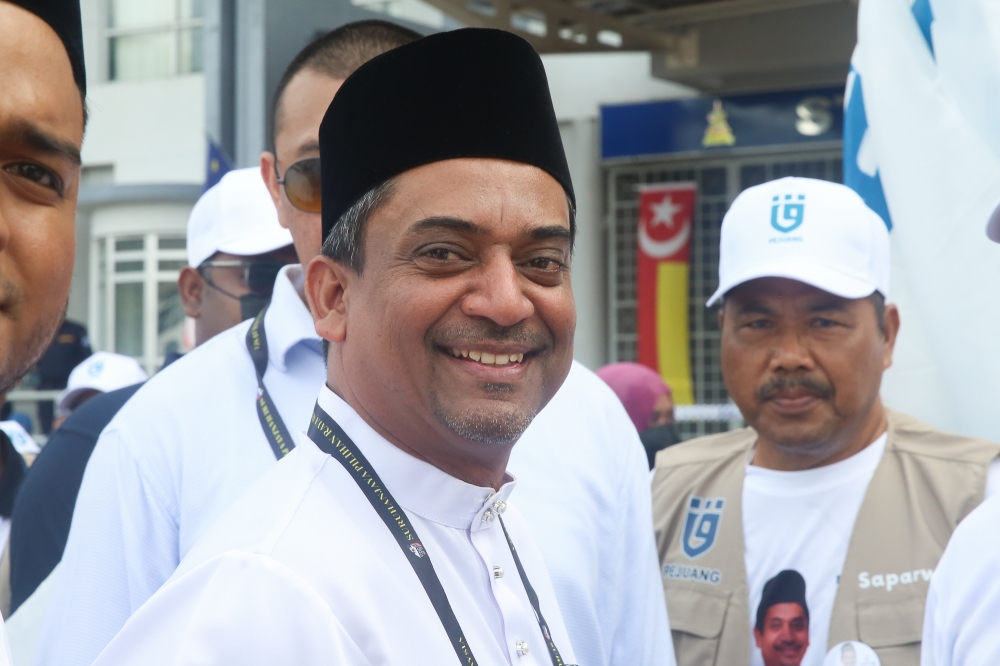 According to the report, Pejuang supreme council member Mohd Shaid Rosli said his party wants to contest in the upcoming six state elections and will likely reapply to join the Opposition coalition. — File picture by Choo Choy May