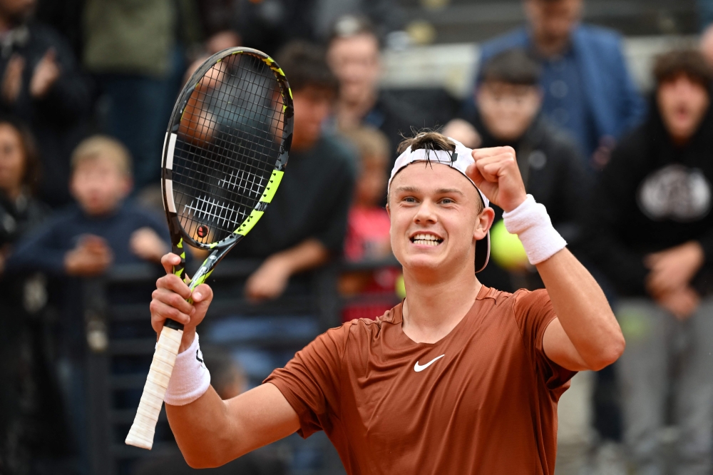 Italian Open tennis: World number one Alcaraz knocked out in shock defeat