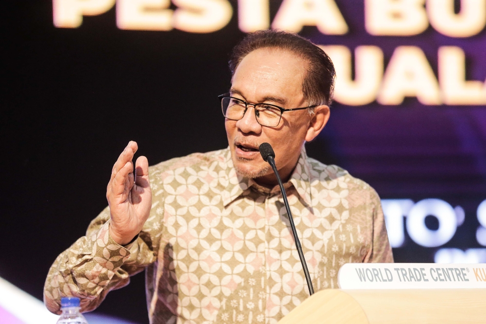 Prime Minister Datuk Seri Anwar Ibrahim delivers his speech during the launch of the Kuala Lumpur International Book Festival at Putra World Trade Centre, Kuala Lumpur May 27, 2023. — Picture by Sayuti Zainudin