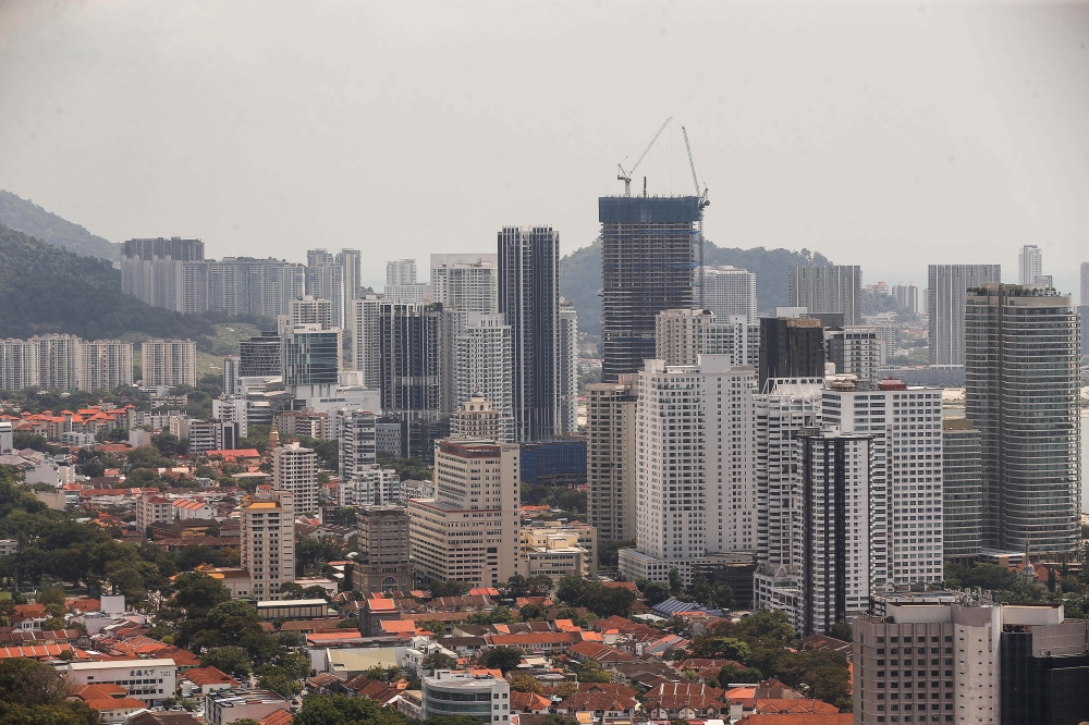 File picture shows Georgetown, July 20, 2022. — Picture by Sayuti Zainudin