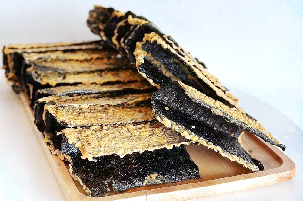 Freshly fried ‘nori’ (seaweed) tacos.