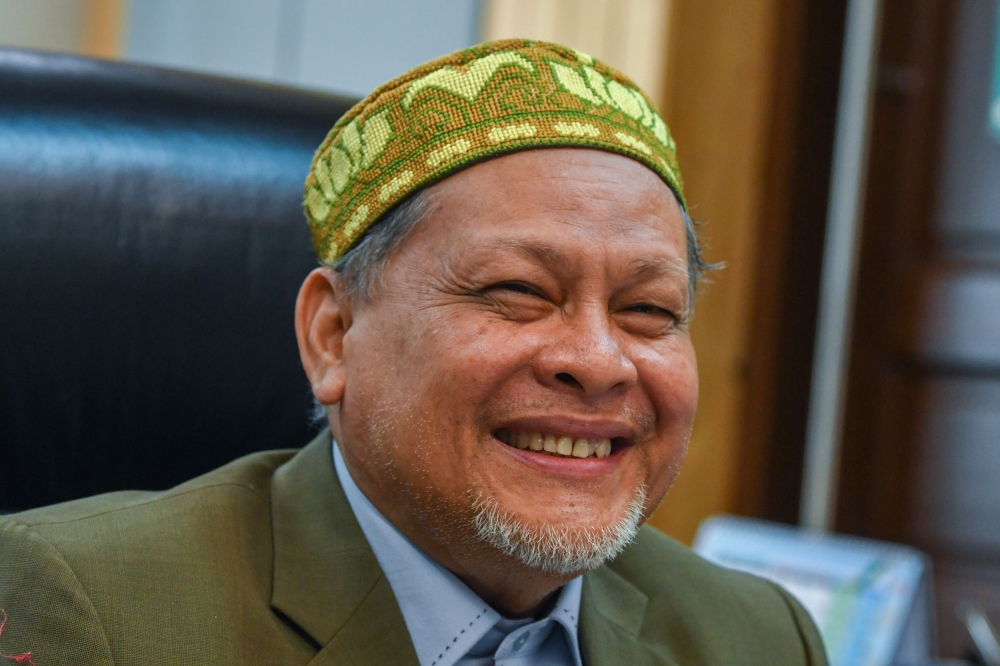 PAS vice-president Datuk Mohd Amar Nik Abdullah, who is Kelantan Deputy Menteri Besar, said the list of prospective candidates in Kelantan had been submitted to Menteri Besar Datuk Ahmad Yakob, who is also Kelantan PAS commissioner. — Bernama pic