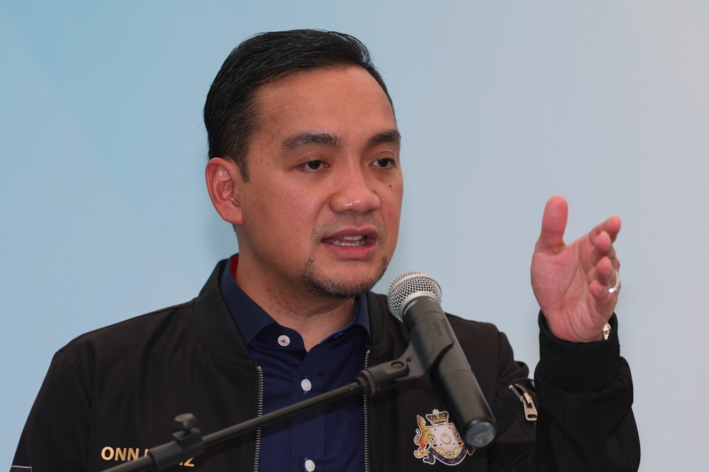 Menteri Besar Datuk Onn Hafiz Ghazi said the extraordinary congestion at the two locations since last Thursday was due to the school and public holidays, and the weekend. — Bernama pic