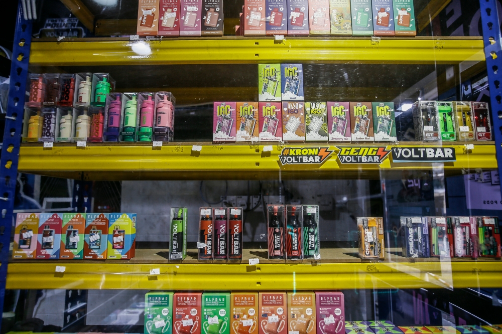 MPS president Prof Amrahi Buang warned that delaying this Bill would result in no control over vape products and nicotine liquid after they were delisted from the Poisons Act on March 31.— Picture by Hari Anggara