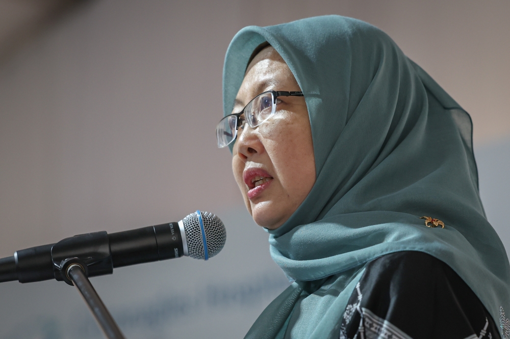 Health Minister Dr Zaliha Mustafa speaks while officiating the ‘Against All Odds — A Tribute to Cancer Survivors’ ceremony held at the Gleneagles Hospital June 10, 2023. — Bernama pic