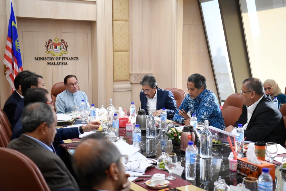 Khairy Jamaluddin (second from right) attends a meeting with Prime Minister Datuk Seri Anwar Ibrahim at the Ministry of Finance in Putrajaya on June 16, 2023. — Picture from Facebook/Anwar Ibrahim 