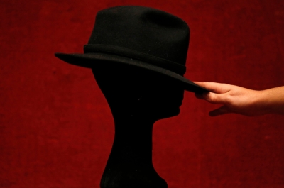 Michael Jackson's moonwalk hat up for auction