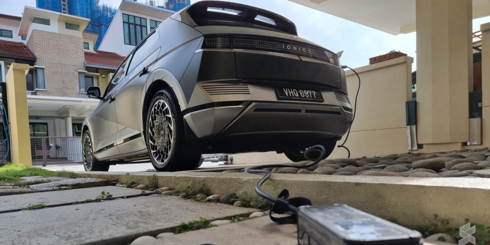 The biggest question being asked electric vehicle owners is whether the extra electricity needed to charge their cars would put them over the 1,500kWh limit. ― SoyaCincau pic