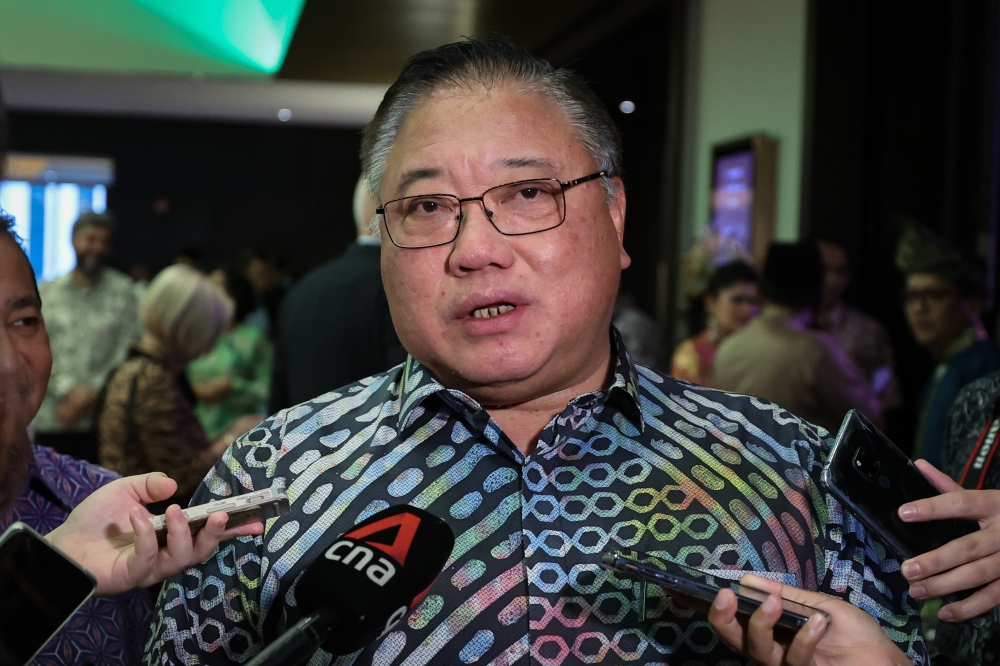 The minister of tourism, arts and culture questioned the news outlet’s intention in giving the ‘wrong perception’ through its report that alleged he had entered the arrival hall without applying for a pass. — Bernama pic 